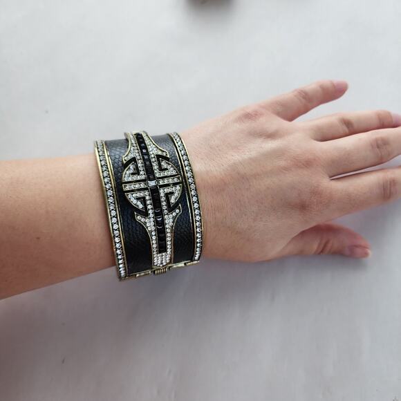 HEIDI DAUS Art Deco Black Leather Swarovski Crystal Cuff Bangle Bracelet Big - Picture 10 of 10